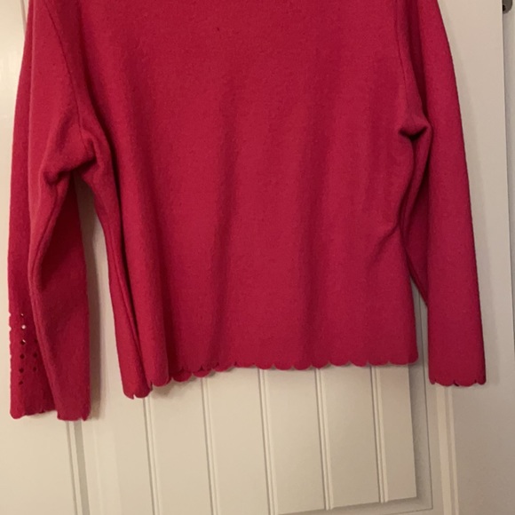 Casa Maglia Wool Pink Scalloped Button Sweater - Picture 5 of 6